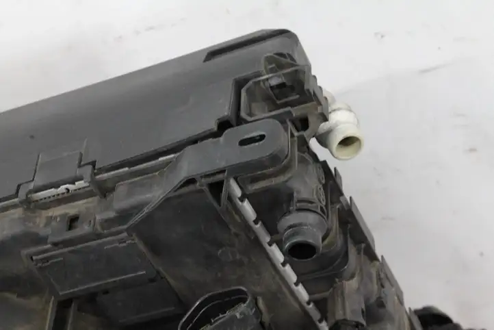 BMW 7 G11 G12 (2015 - 2022)  7357177 Панель радиаторов (телевизор)