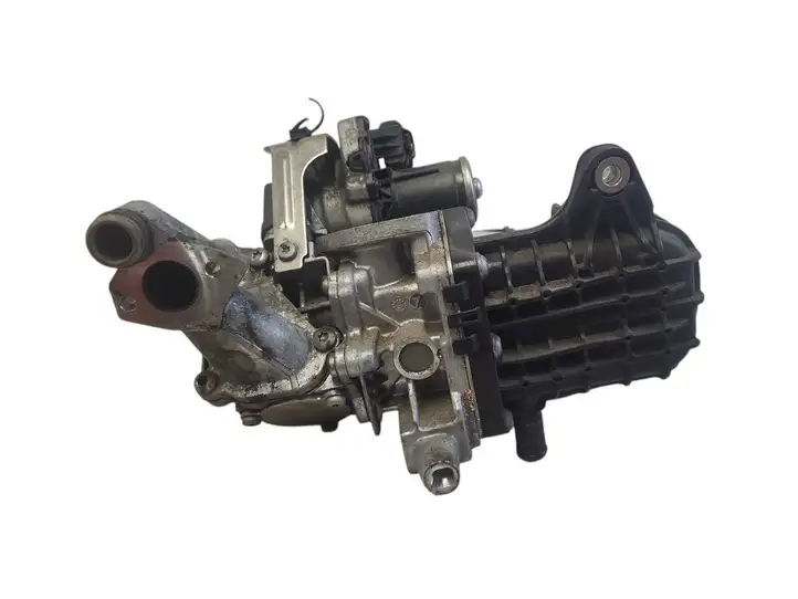 Ford Kuga II (2013 - 2019) 980759308001 Охладитель клапана EGR — фото 1