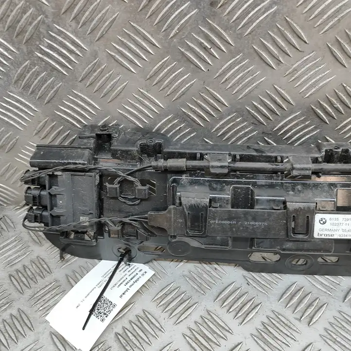 BMW X5 G05 (2018 - ) 7391042 Кронштейн заднего бампера — фото 2
