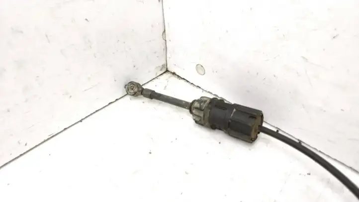 Ford Maverick (2004 - 2007)   Трос переключения передач