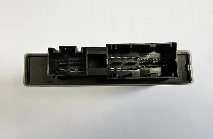 BMW 3 G20 G21 (2019 - )  16195A0DB23 Блок управления AdBlue