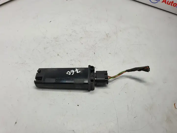 BMW 7 F01 F02 F03 F04 (2008 - 2016)  6864952 Блок управления давления в шинах