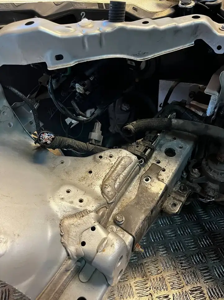 Toyota Prius (XW30) (2009 - 2015) PRIUSPLUS Комплект переднего бампера — фото 10