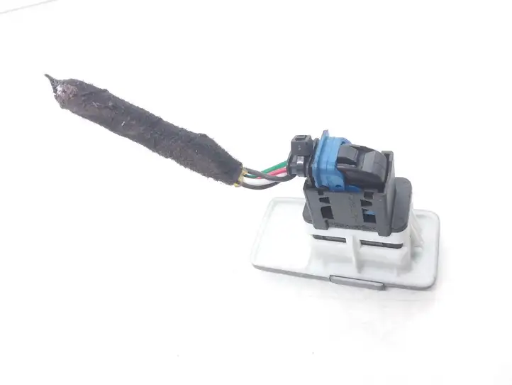 Opel Astra (2004 - 2009)  13604438 Разъем USB