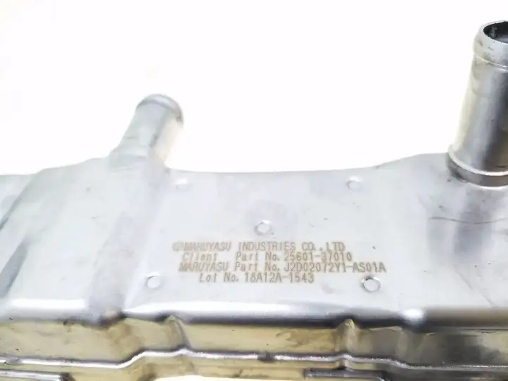 Toyota Prius (XW30) (2009 - 2015) 2560137010 Охладитель клапана EGR — фото 3