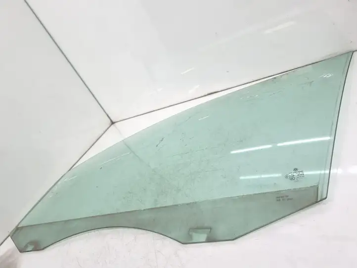 Volkswagen Tiguan (2007 - 2011) 5N0845201 Стекло передней двери — фото 2