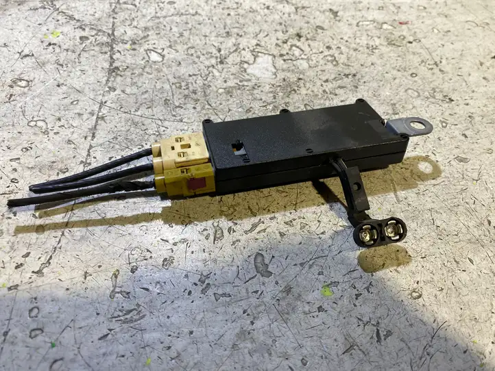 Volvo V50 (2004 - 2008) 30737918 Блок управления антеннами — фото 3