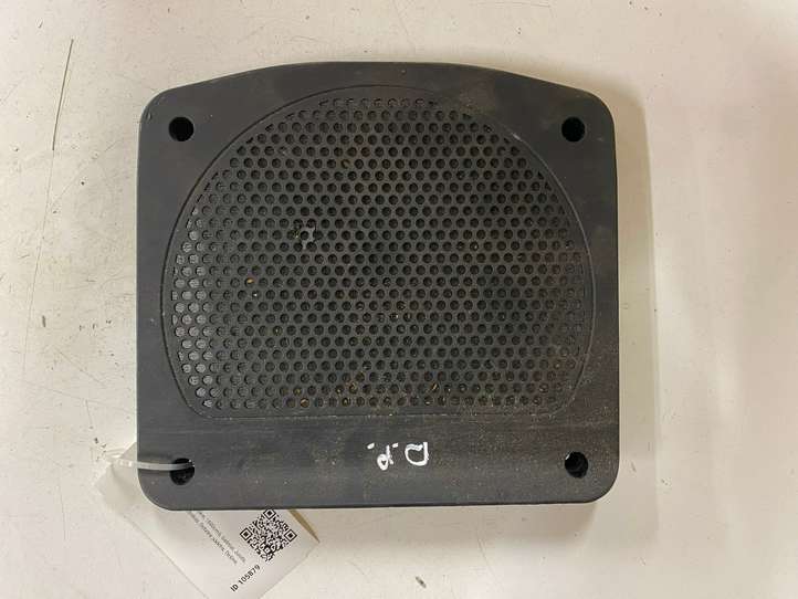 BMW 1 F20 F21 (2011 - 2019)  9223670 Сабвуферная решетка
