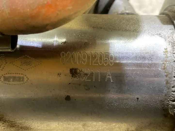 Dacia Duster (2010 - 2017) 8200912059 Охладитель клапана EGR — фото 2
