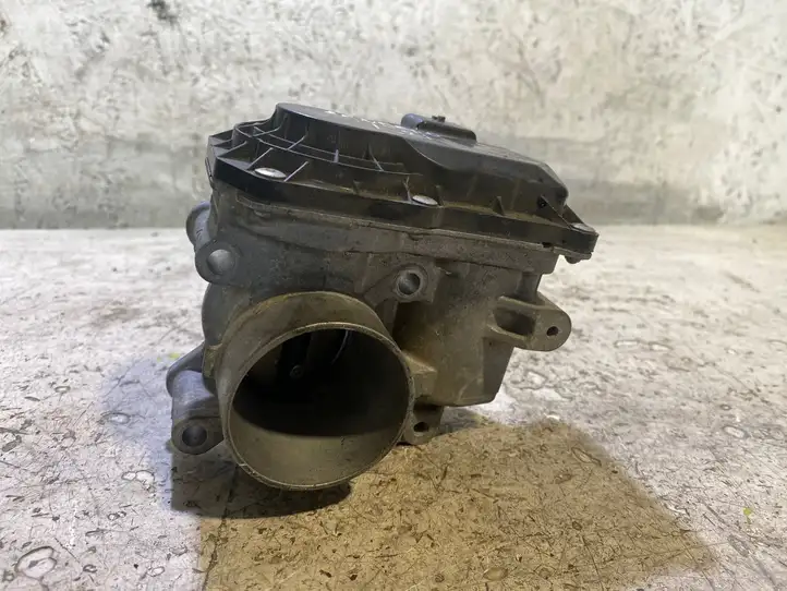 Dacia Sandero (2008 - 2012) 8200568712B Дроссельная заслонка — фото 3