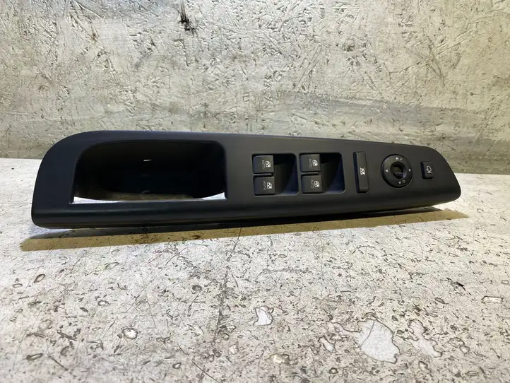 Kia Ceed (2010 - 2012) 935701H120 Кнопка стеклоподъемников — фото 1