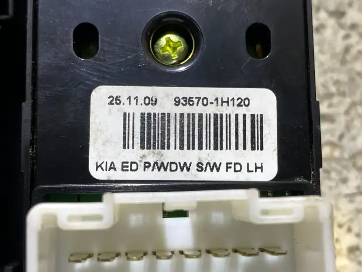Kia Ceed (2010 - 2012) 935701H120 Кнопка стеклоподъемников — фото 2