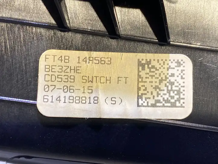 Ford Edge II (2015 - ) FT4B14A563 Кнопка стеклоподъемников — фото 2