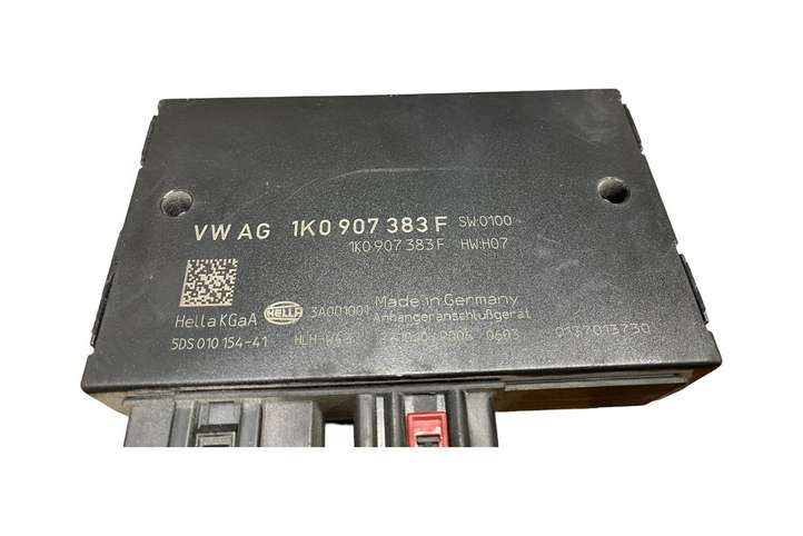 Volkswagen PASSAT B6 (2005 - 2010)  1K0907383F Блок управления крюка для прицепа