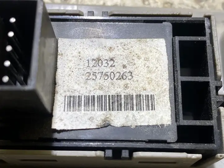 Cadillac CTS (2002 - 2007) 25750263 Кнопка стеклоподъемников — фото 2