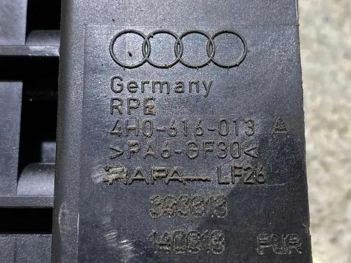 Audi A6 C7 (2011 - 2014) 4A0616013A Блок клапанов пневмоподвески — фото 2