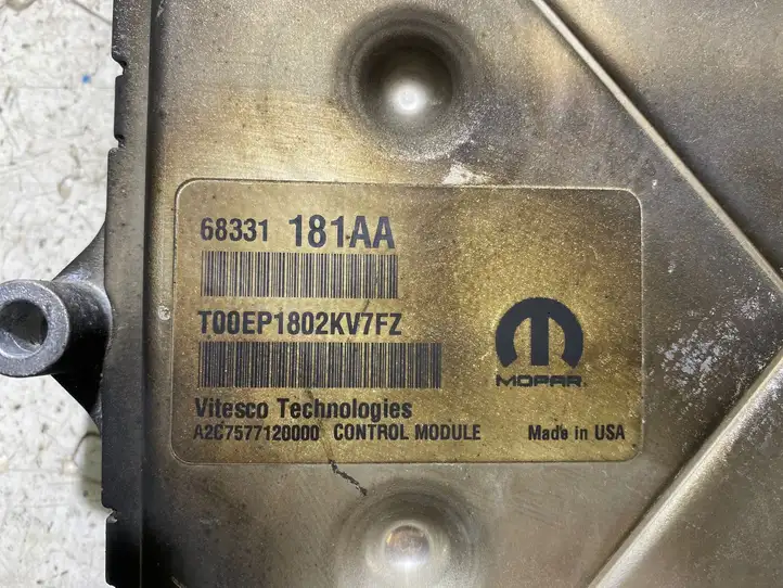 Jeep Grand Cherokee (2010 - 2021) 68331181AA Трубки и шланги кондиционера — фото 2