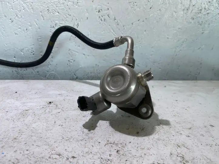 Ford Fiesta (2013 - 2017) 6M5G9D374CA Топливный насос — фото 3