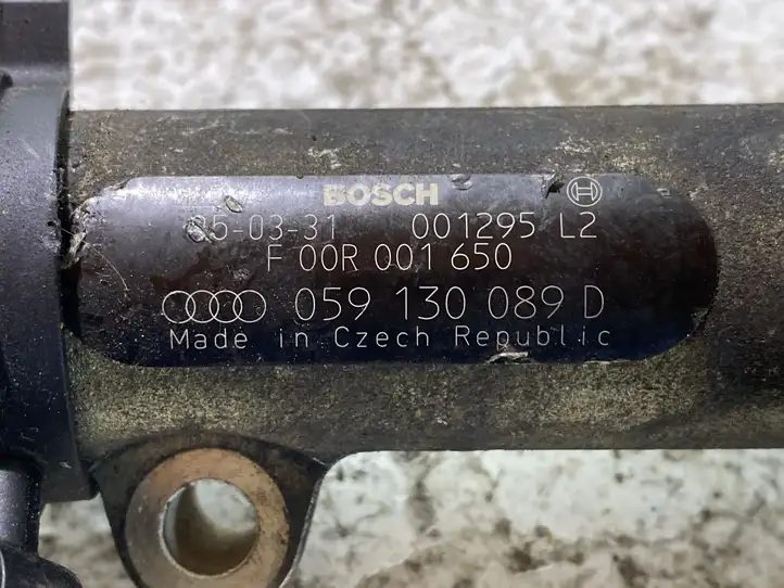 Audi A6 S6 C6 4F (2004 - 2008) 059130089D Магистральная топливная трубка — фото 1