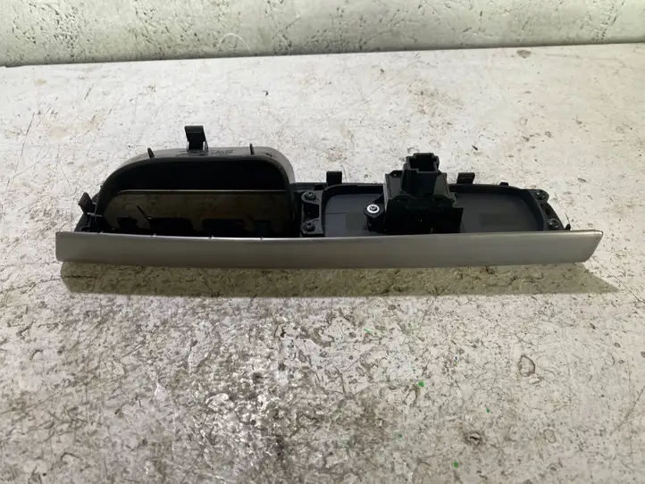 Volvo V50 (2004 - 2008) 30774162 Кнопка стеклоподъемников — фото 3