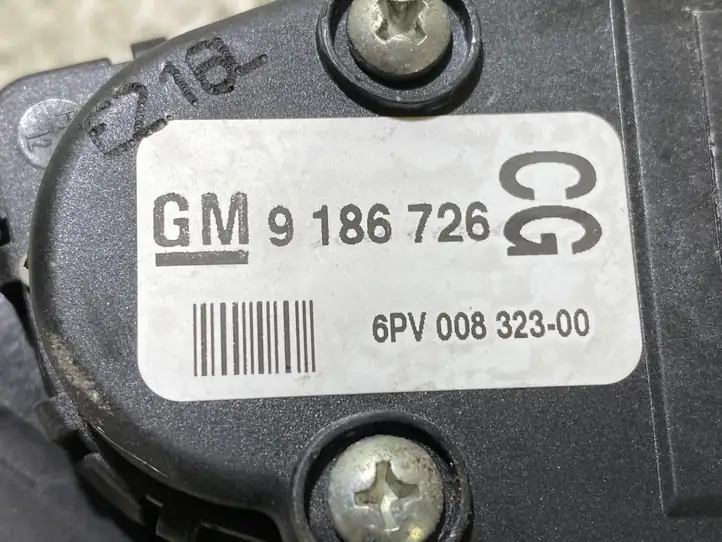 Opel Vectra C (2002 - 2005) 9186726 Педаль акселератора — фото 2