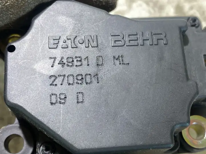 Volvo S60 (2000 - 2004) 74931D Двигатель задвижки потока воздуха — фото 1