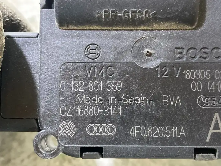 Audi A6 S6 C6 4F (2004 - 2008) 4F0820511A Двигатель задвижки потока воздуха — фото 2