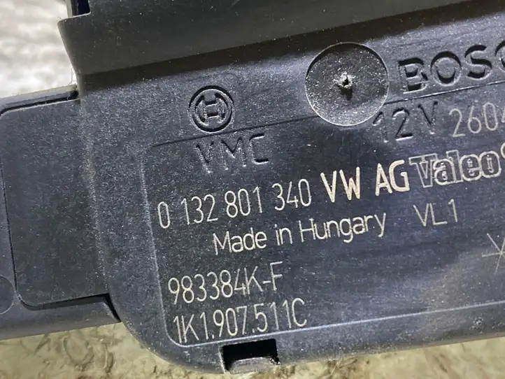 Volkswagen Golf V (2003 - 2009) 0132801340 Двигатель задвижки потока воздуха — фото 2