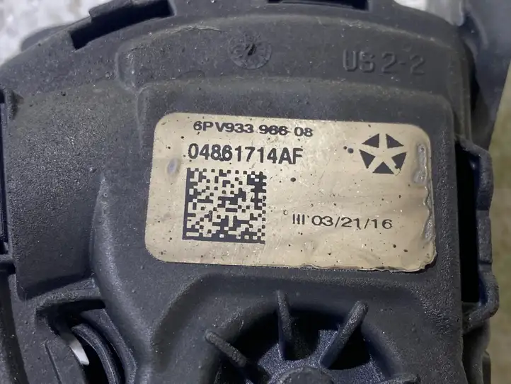 Dodge Challenger (2014 - ) 04861714AF Педаль акселератора — фото 3