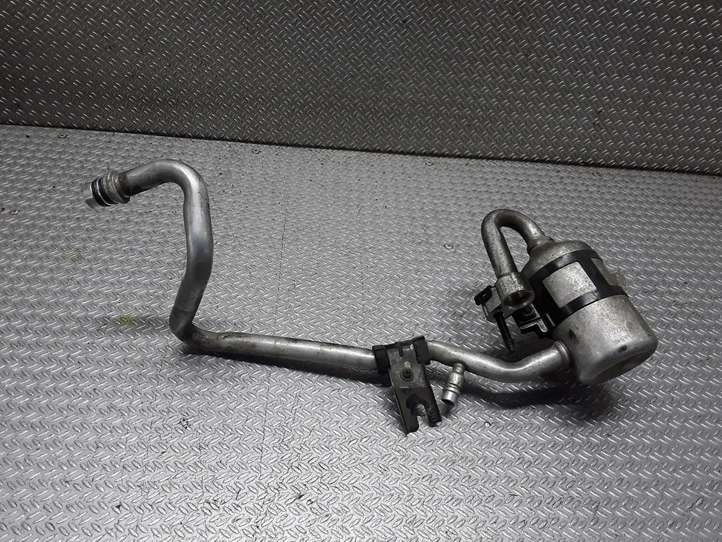Toyota Avensis T250 (2003 - 2006)   Кондиционер-осушитель воздуха