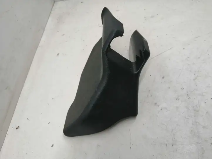 Toyota Prius+ (ZVW40) (2011 - 2018) 7215847040 Обшивка сидений — фото 1