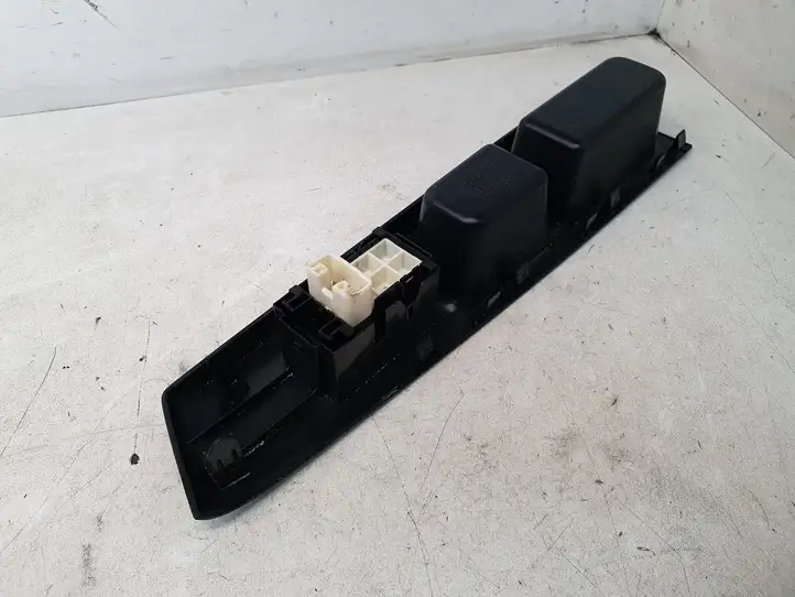 Toyota Yaris (2014 - 2019) 742310D330 Блок кнопок стеклоподъемников — фото 6