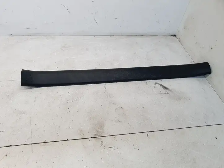 Toyota Yaris (2014 - 2019) 679140D200 Внутренняя отделка переднего порога — фото 1