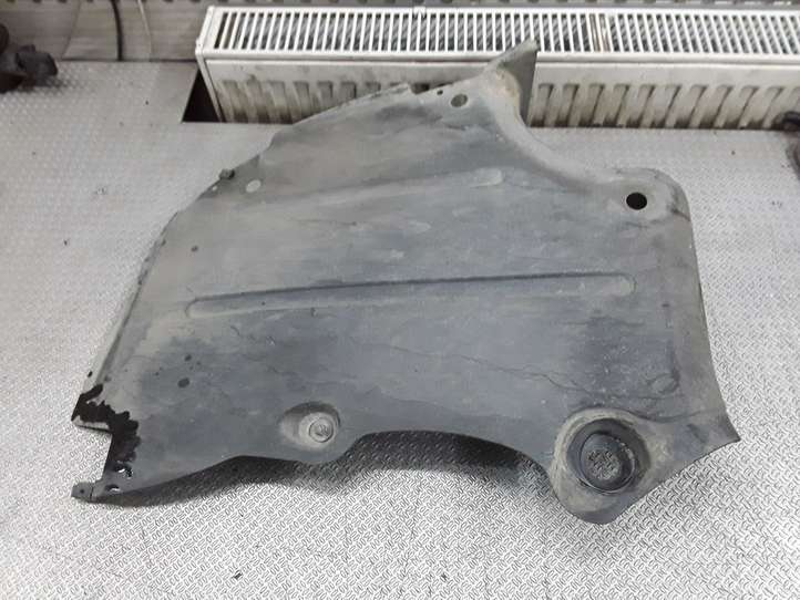 Audi A4 (2004 - 2009)  8E0825219 Защита дна багажника