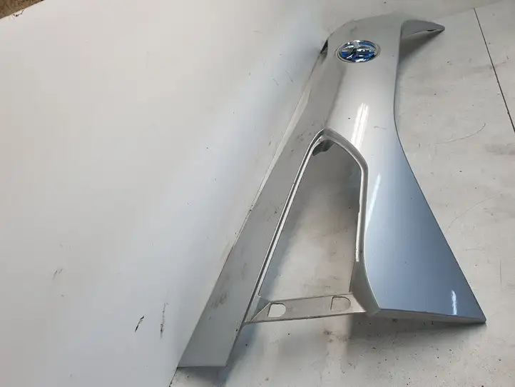 Toyota Yaris (2014 - 2019) 768110DA30 Подсветка номера — фото 3