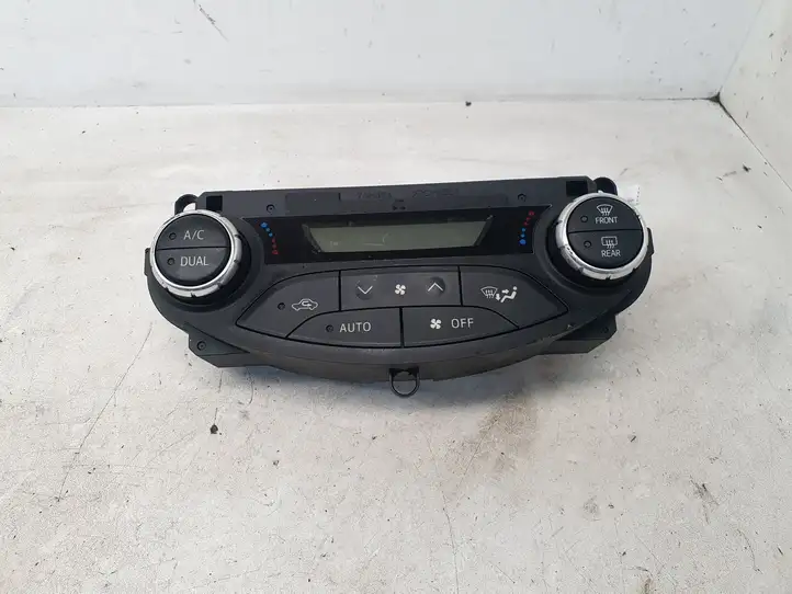 Toyota Yaris (2014 - 2019) 75F206 Блок управления климат-контролем — фото 1