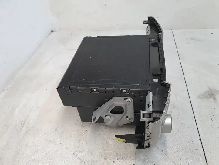 Lexus RX 330 - 350 - 400H (2006 - 2009) 8612048A60 Магнитола / мультимедийная система — фото 5