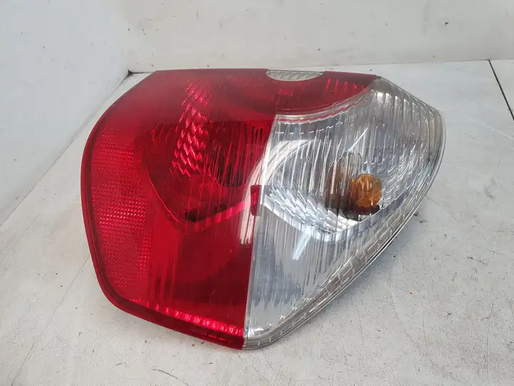 BMW X3 E83 (2003 - 2010) 63216990170 Задний фонарь в кузове — фото 3
