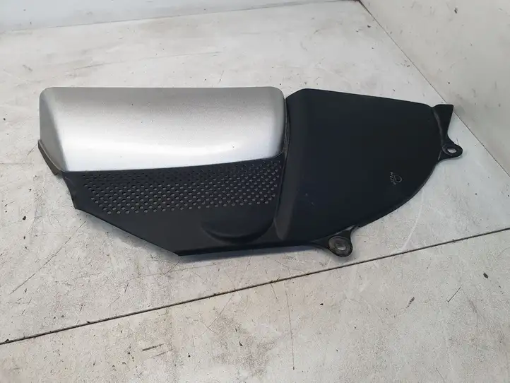 Lexus RX 330 - 350 - 400H (2006 - 2009) 5379648010 Крышка двигателя декоративная — фото 4