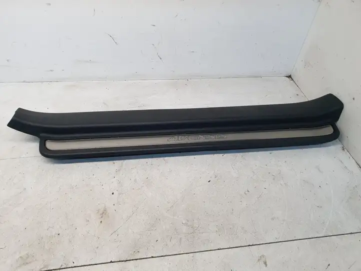 Toyota Avensis T250 (2006 - 2009) 6791305050 Внутренняя отделка переднего порога — фото 1