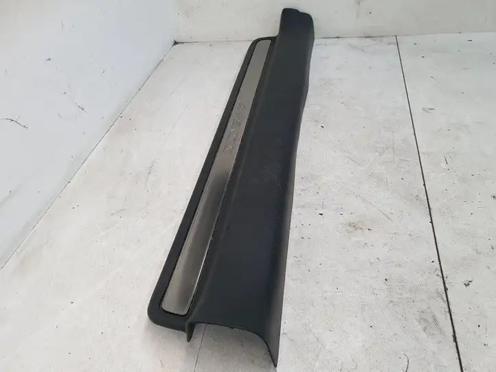 Toyota Avensis T250 (2006 - 2009) 6791305050 Внутренняя отделка переднего порога — фото 4