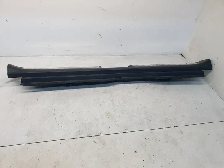 Toyota Avensis T250 (2006 - 2009) 5838705090 Отделка порога багажника — фото 2