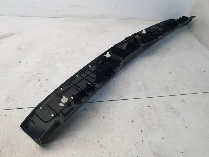 Toyota Avensis T250 (2006 - 2009) 5838705090 Отделка порога багажника — фото 5