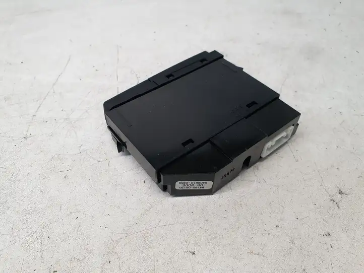 Toyota Avensis T250 (2006 - 2009) 8479005130 Кнопка обогрева стекла — фото 5
