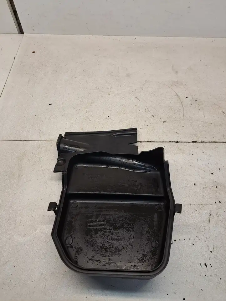 BMW 3 E90 E91 (2005 - 2012) 6431692501712692501715677210 Крышка микрофильтра воздуха — фото 5