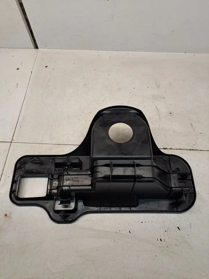 Toyota Prius (XW20) (2003 - 2009) 6477747010 Прочие детали салона — фото 5