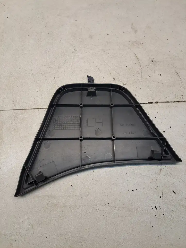 Toyota Prius (NHW20) (2003 - 2009) 5841847010 Прочие детали салона — фото 6