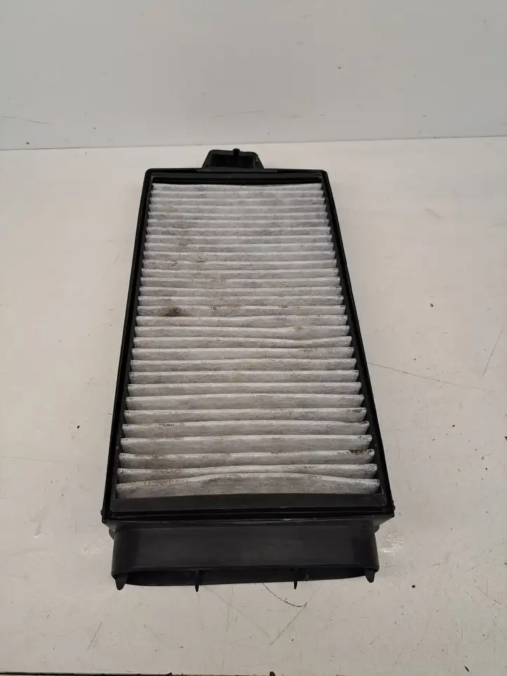 BMW 7 E65 E66 (2001 - 2008) 64318379957 Крышка микрофильтра воздуха — фото 4