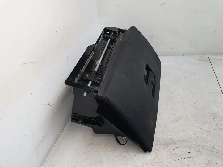 BMW 3 E90 E91 (2005 - 2012) 51167075479 Бардачок в сборе — фото 2