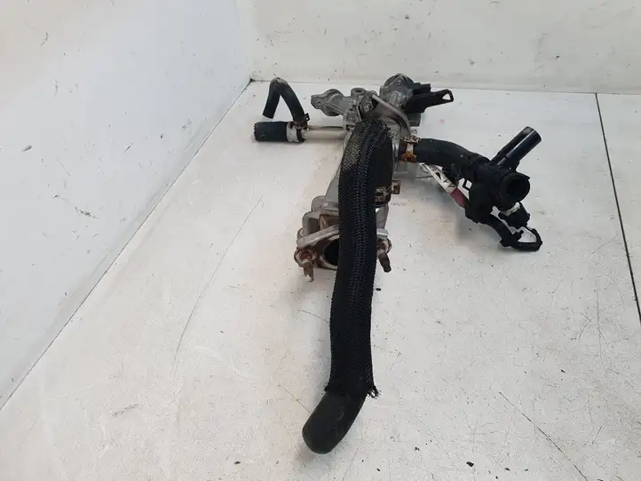 Toyota Auris E180 (2012 - 2018) 2560137010 Охладитель клапана EGR — фото 6